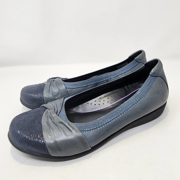 Aravon Womens Andrea Blue Leather Ballet Flats Slip On Shoes 6.5 B Arch Support - Picture 5 of 9
